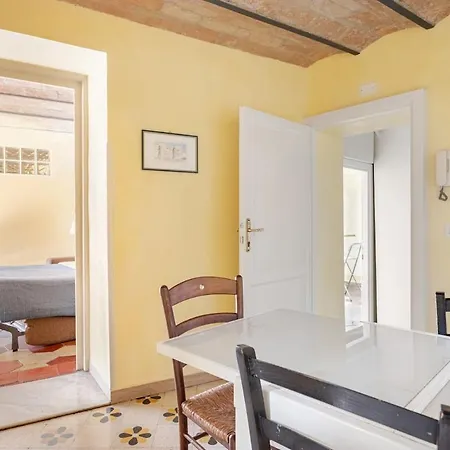 Paradiso House - Two Independent And Joined * Rom